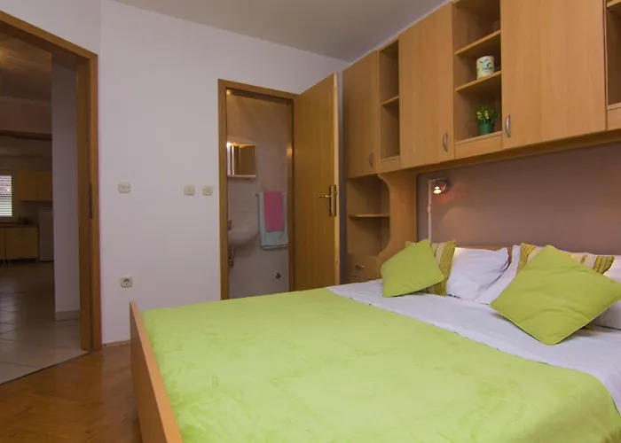 Refined And Timeless Krk With Terrace - Two Bedroom With Terrace Appartamento *